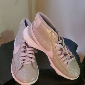 Nike Women's Croc-Embossed Pink and Gray Sneakers